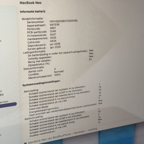 MacBook Neo 512GB indigo touchID /ongebruikt + 12 maanden garantie