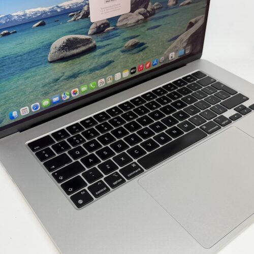 MacBook Air 15 inch M3 512GB zilver /zeer net /93% batt /garantie