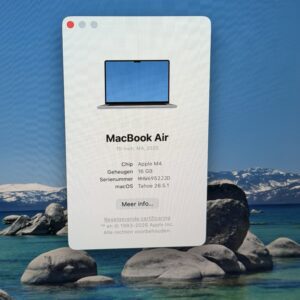 MacBook Air M4 15 inch 256GB blauw /zeer net /100% batt /garantie