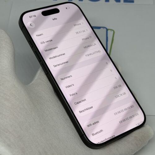 iPhone 17 256GB zwart /E-sim /krasvrij scherm /100% batt /garantie