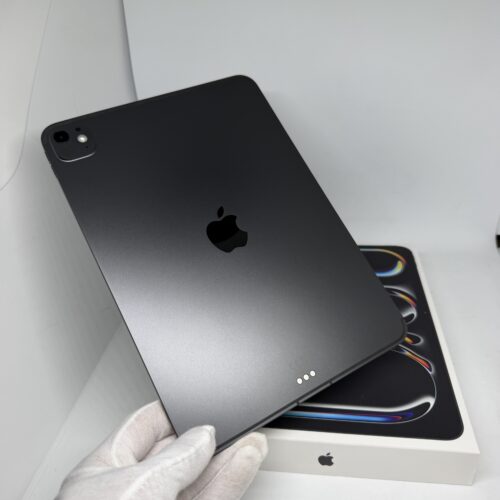 iPad Pro 11 inch M5 256GB 5G grijs /ongebruikt + 12 maanden garantie