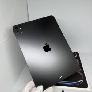 iPad Pro 11 inch M5 256GB 5G grijs /ongebruikt + 12 maanden garantie