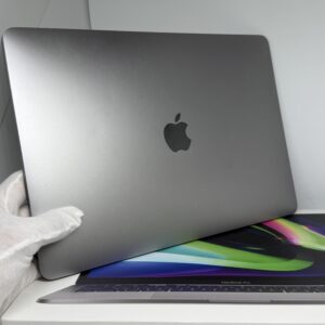 MacBook Pro M1 256GB grijs /licht gebruikt /94% batt /garantie
