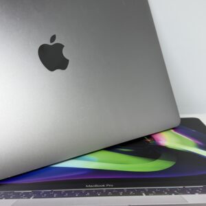MacBook Pro M1 256GB grijs /licht gebruikt /94% batt /garantie