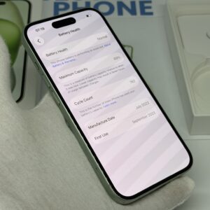 iPhone 15 256GB groen /licht gebruikt /89% batt /garantie