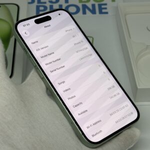 iPhone 15 256GB groen /licht gebruikt /89% batt /garantie