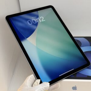 iPad Air 4e 64GB /krasvrij scherm /86% batt /garantie