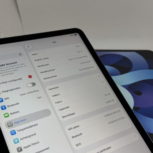 iPad Air 4e 64GB /krasvrij scherm /86% batt /garantie