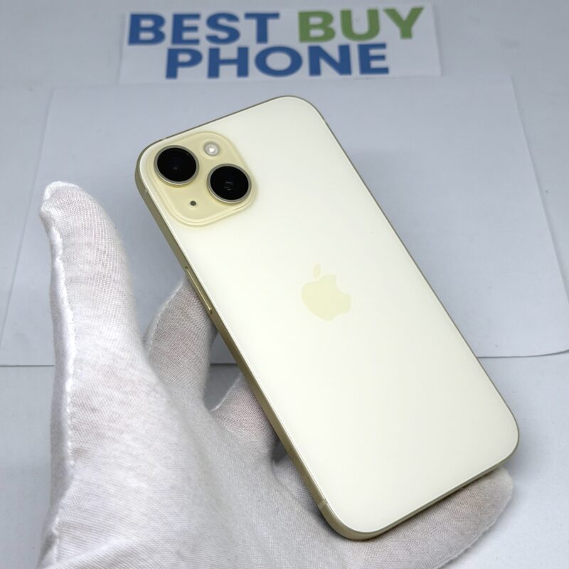 IMG_5946 2 iPhone 15 256GB geel /100% batt /krasvrij /garantie