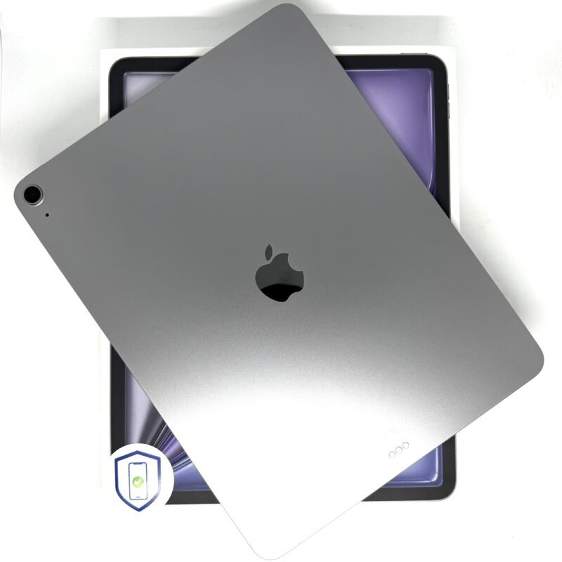 IMG_6143 iPad Air 6e 13 inch M3 128GB grijs /krasvrij /100% batt /garantie