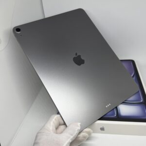 IMG_6144 iPad Air 6e 13 inch M3 128GB grijs /krasvrij /100% batt /garantie