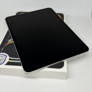 IMG_6197 2 iPad Pro 11 inch M4 256GB zilver /krasvrij /96% batt /garantie