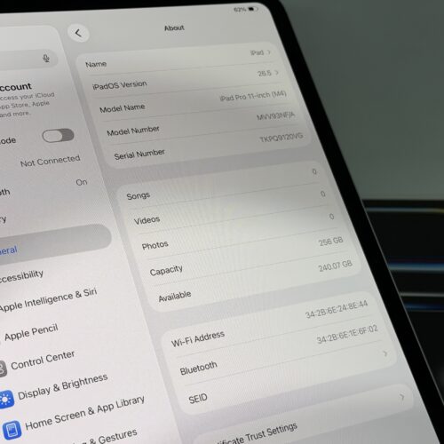 IMG_6202 2 iPad Pro 11 inch M4 256GB zilver /krasvrij /96% batt /garantie