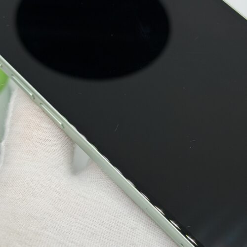 iPhone 15 128GB groen /zeer net /87% batt /garantie