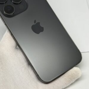 iPhone 15 Pro 128GB zwart /licht gebruikt /87% batt /garantie
