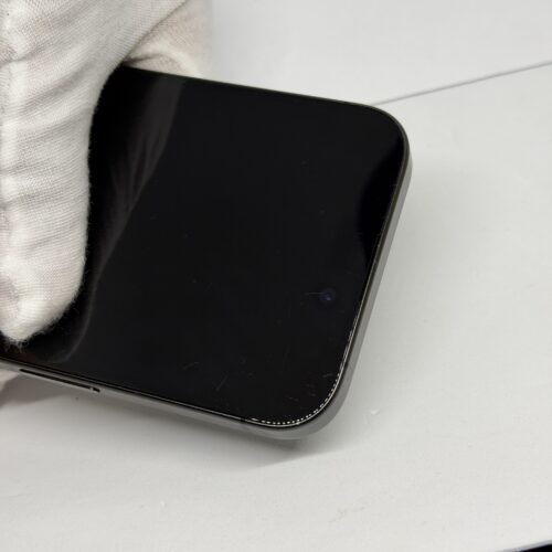 iPhone 15 Pro 128GB zwart /licht gebruikt /87% batt /garantie
