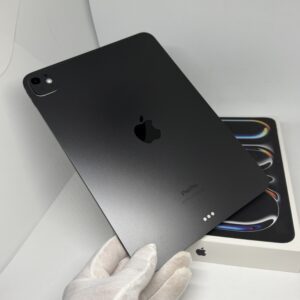 iPad Pro 11 inch M4 256GB grijs /krasvrij /100% batt /BTW