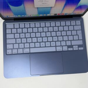 MacBook Neo 256GB indigo /100% batt /krasvrij /garantie