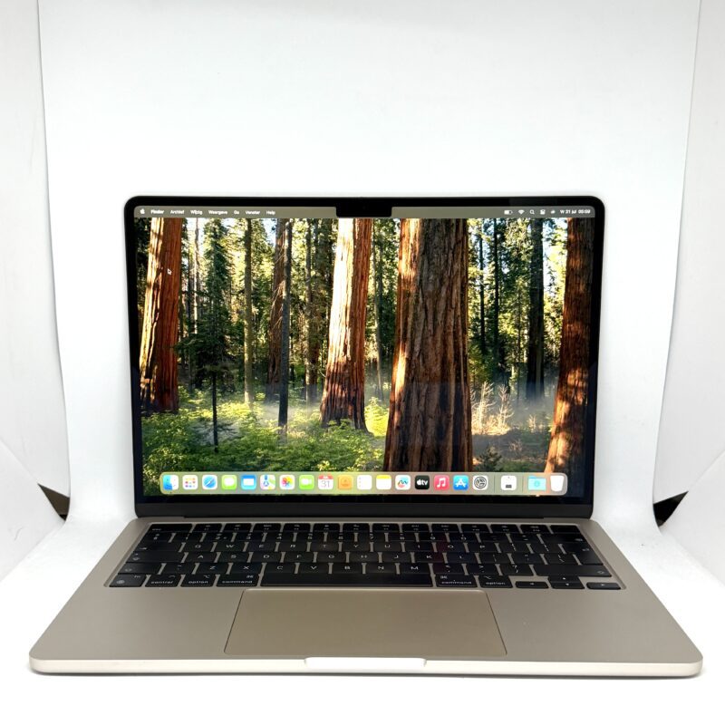 IMG_6694 MacBook Air M3 512GB sterrenlicht /100% batt /krasvrij /garantie