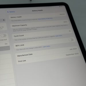 iPad Air 6e 13 inch M2 128GB grijs /krasvrij /100% batt /garantie