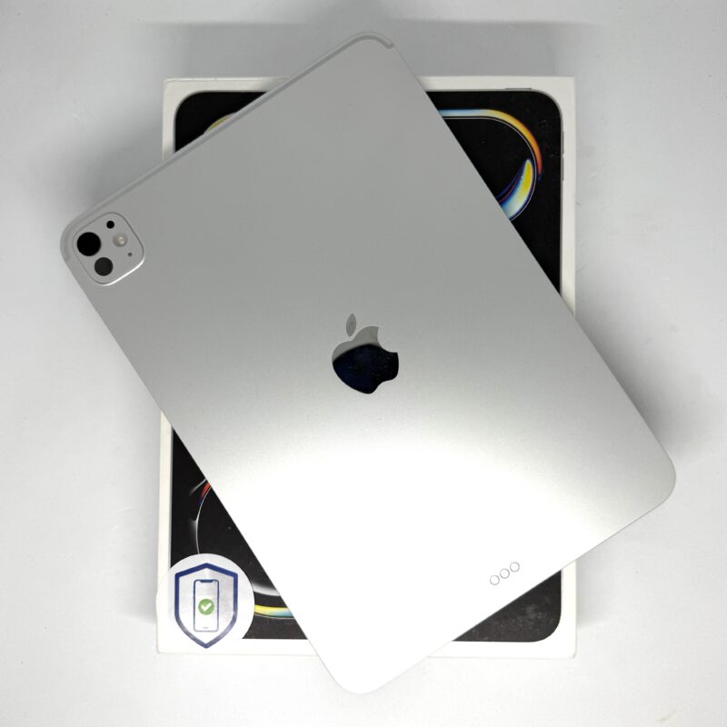 iPad Pro 11 inch M5 256GB zilver /ongebruikt + 12 maanden garantie