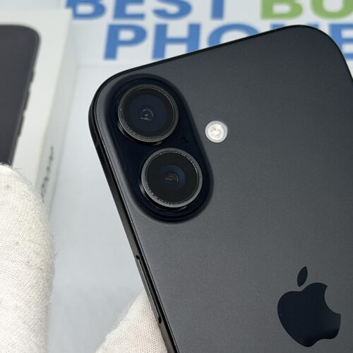 IMG_0096 3 iPhone 16 128GB zwart /krasvrij scherm /100% batt /garantie