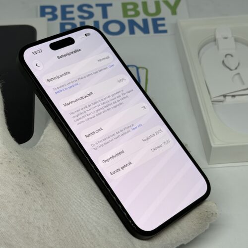 IMG_0100 3 iPhone 16 128GB zwart /krasvrij scherm /100% batt /garantie