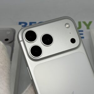 iPhone 17 Pro Max 256GB zilver /krasvrij /100% batt /garantie